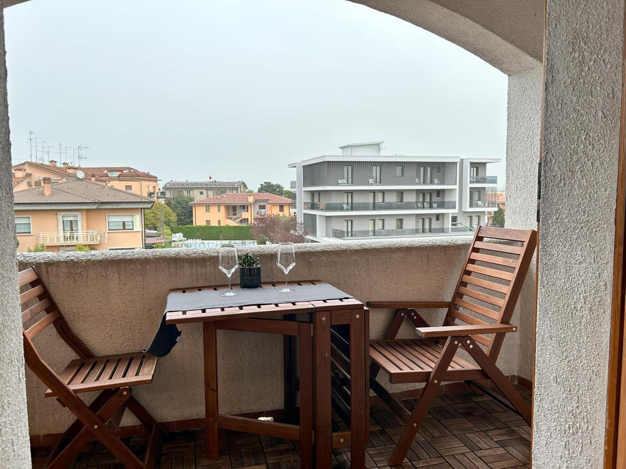 Hide Apartment ペスキエーラ・デル・ガルダ エクステリア 写真